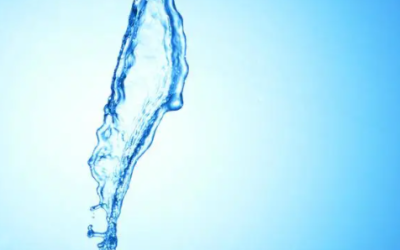 Wie weit verbreitet sich das tiefe UV-Licht im Wasser